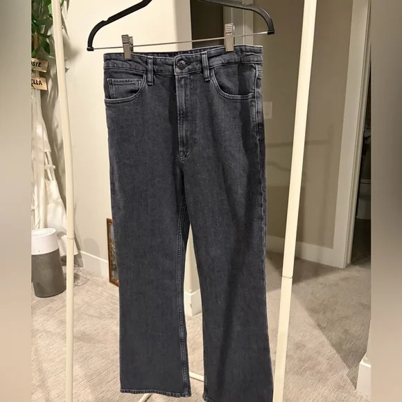 3x1 Empire Crop Gray Wash Women's Jean - super flattering - never been worn - Picture 3 of 6
